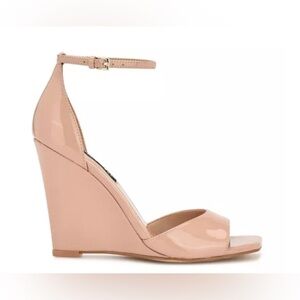 Nine West‎ patent tan Hallena Square Toe Wedge Dress Sandals size 10.5 brand new